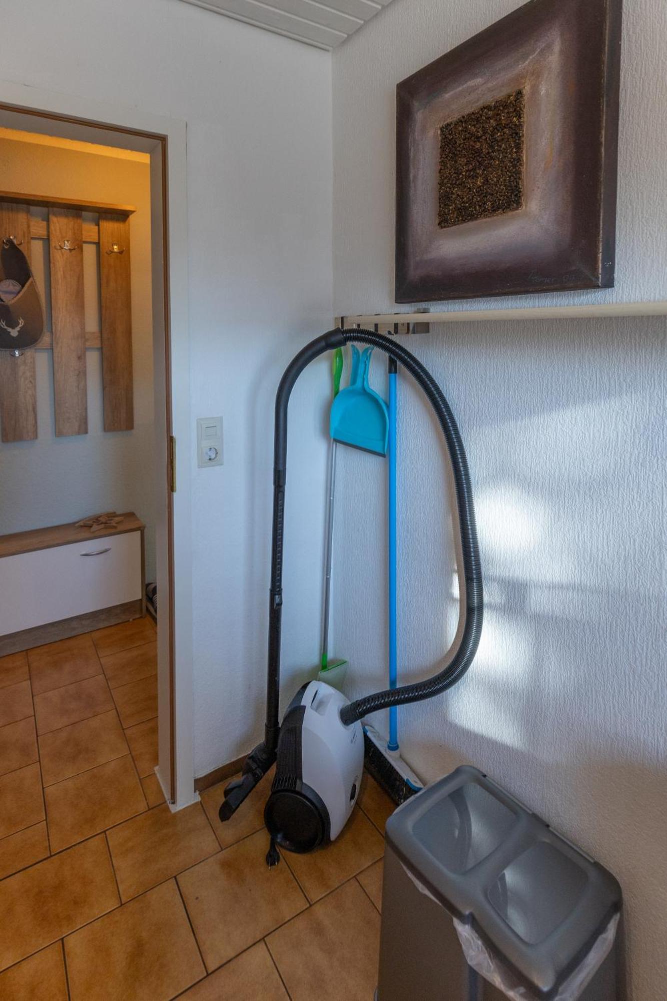 Appartamento Elw, Sep. Eingang, Ueberdachte Terrasse, Naehe Backnang Althutte Esterno foto