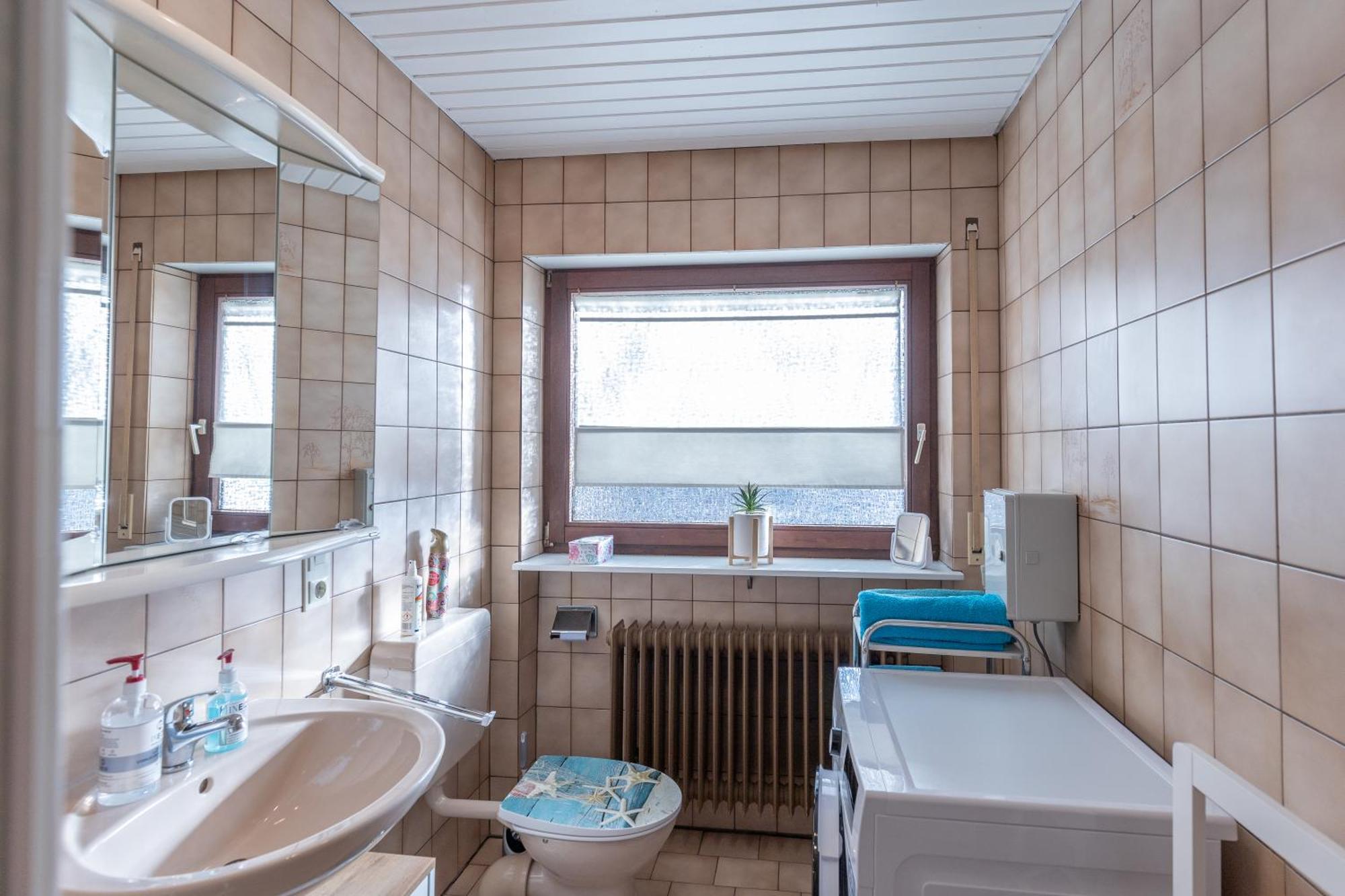 Appartamento Elw, Sep. Eingang, Ueberdachte Terrasse, Naehe Backnang Althutte Esterno foto